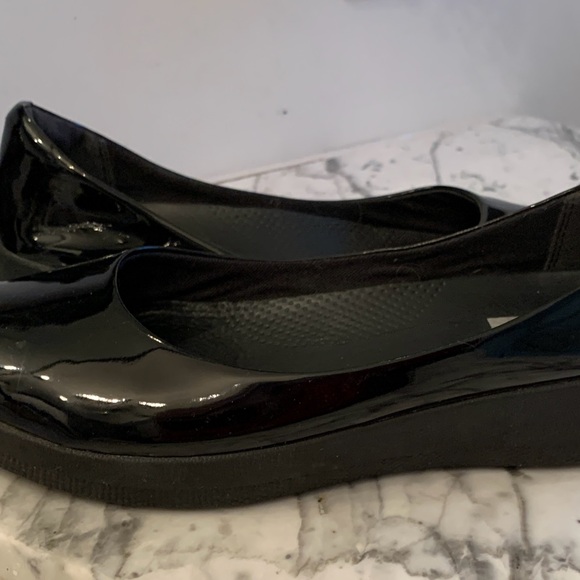 Fitflop Slip Ons 8.5 - Picture 8 of 11